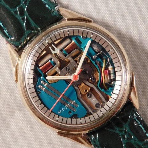 Bulova Accutron M9 Stainless steel Green 1969 | Dealer | EveryWatch
