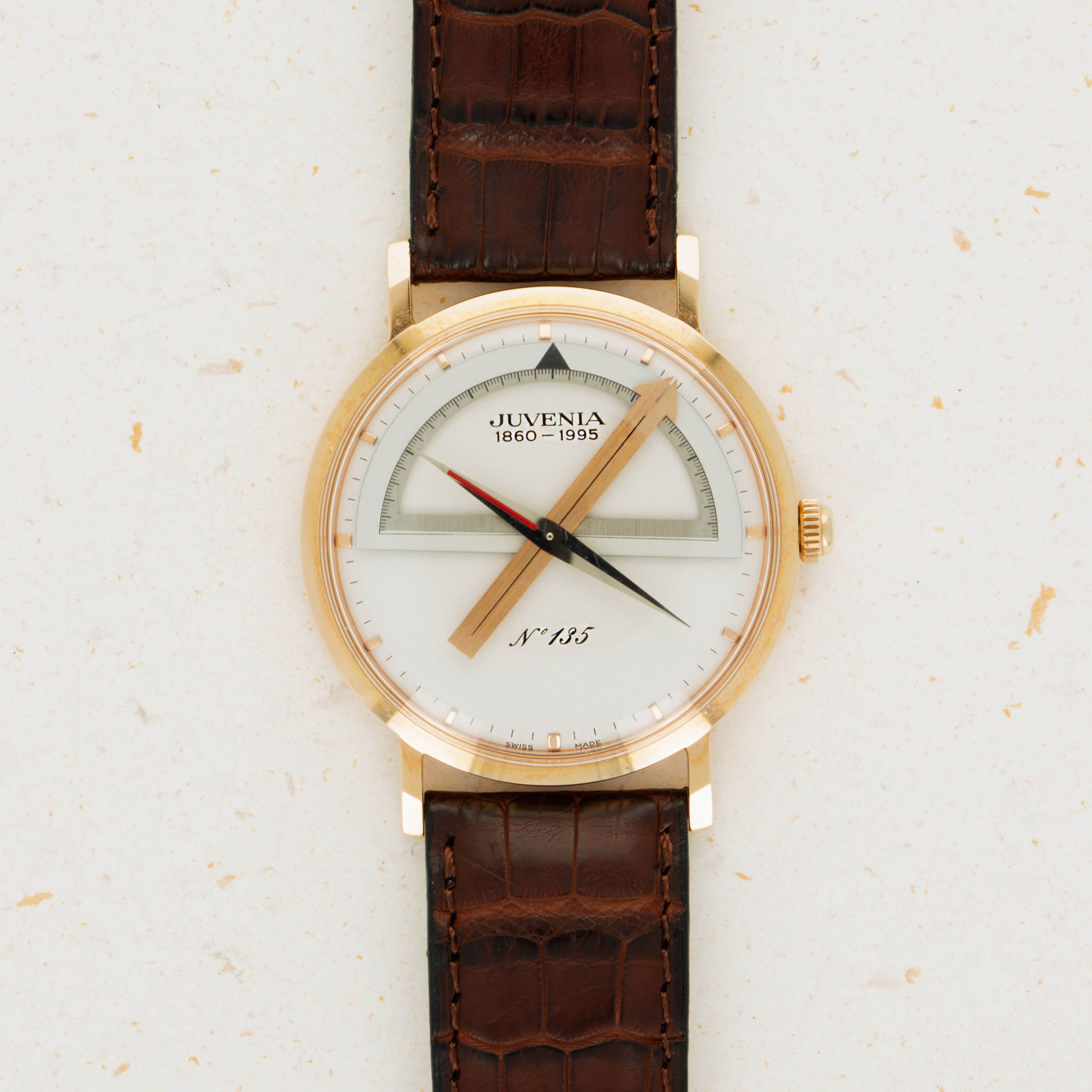 juvenia7770590.jpg