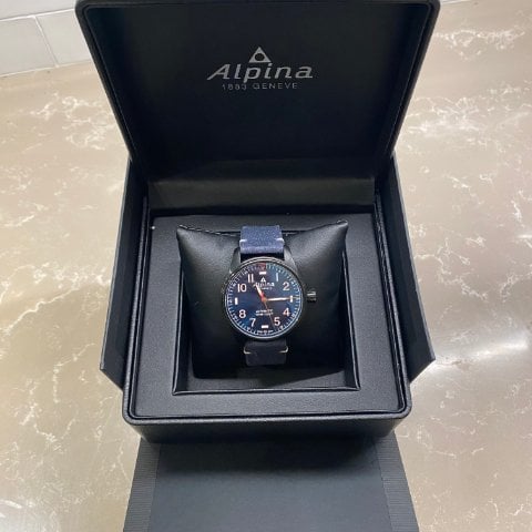 8654726.jpg
