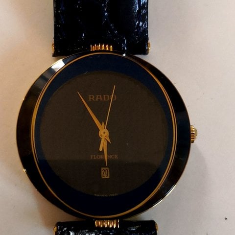 9809942.jpg