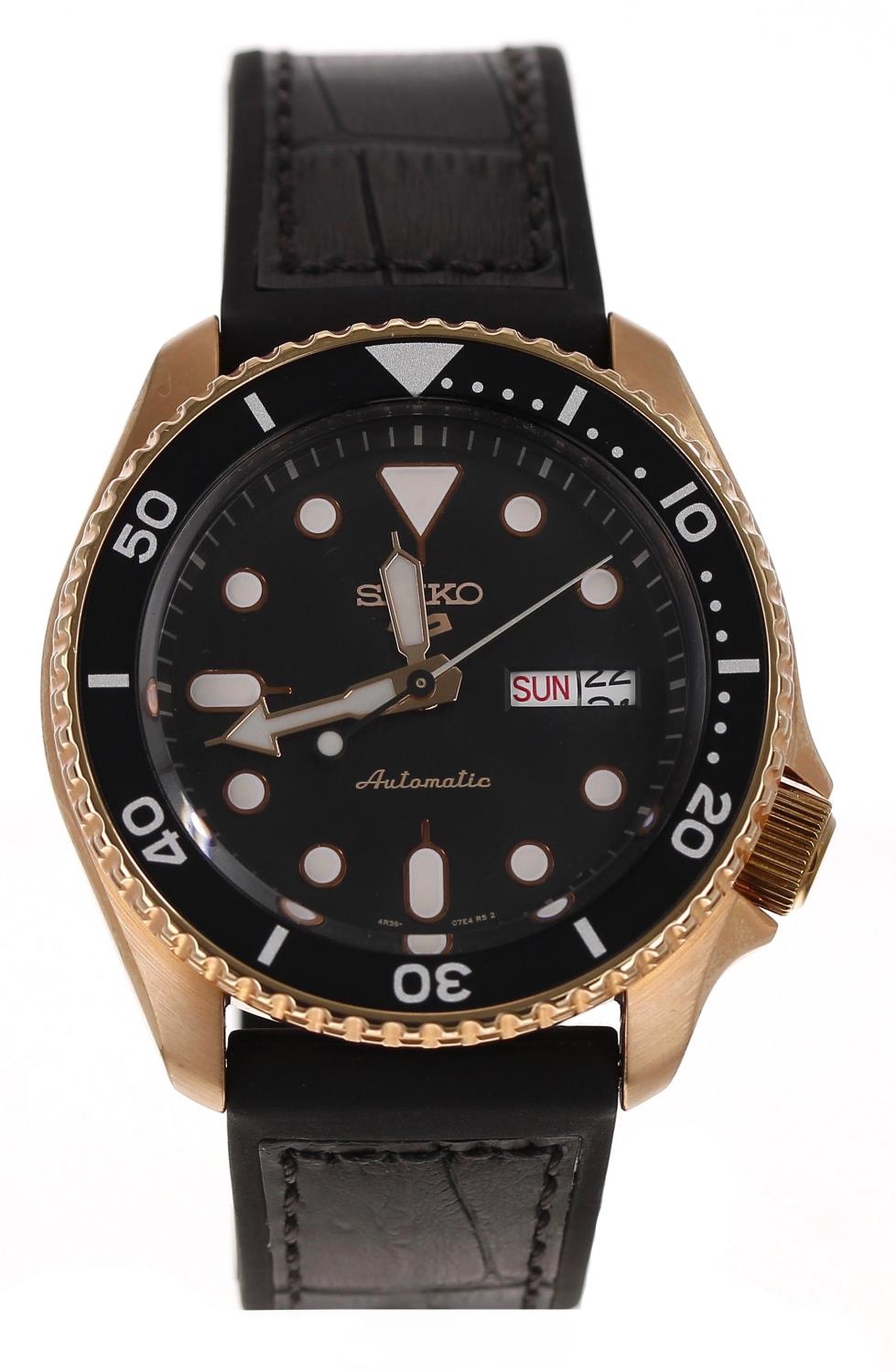 Seiko 5 Sports 4R36-07G0 Gold-plated Black 2023 United