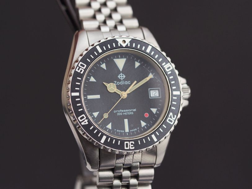 Zodiac Red Dot 113.21.03 Stainless steel Black France 