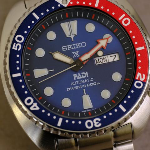 Seiko Prospex 4R36-05H0 Stainless steel Blue | Dealer | EveryWatch