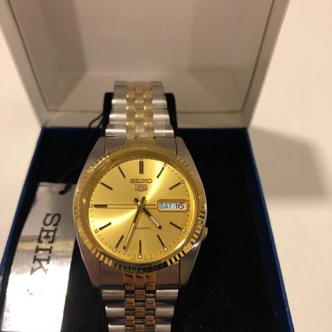 Seiko 5 SNXJ92 Stainless steel Golden 2011 | Dealer | EveryWatch