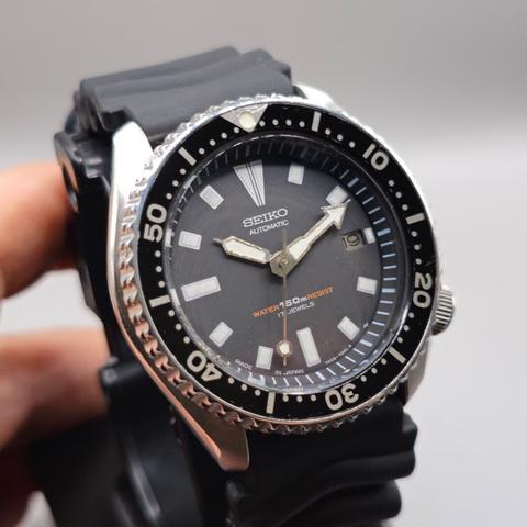 Seiko Scuba 7002-7001 Stainless steel Black 1995 | Dealer | EveryWatch