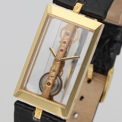 corum-golden-bridge-13-