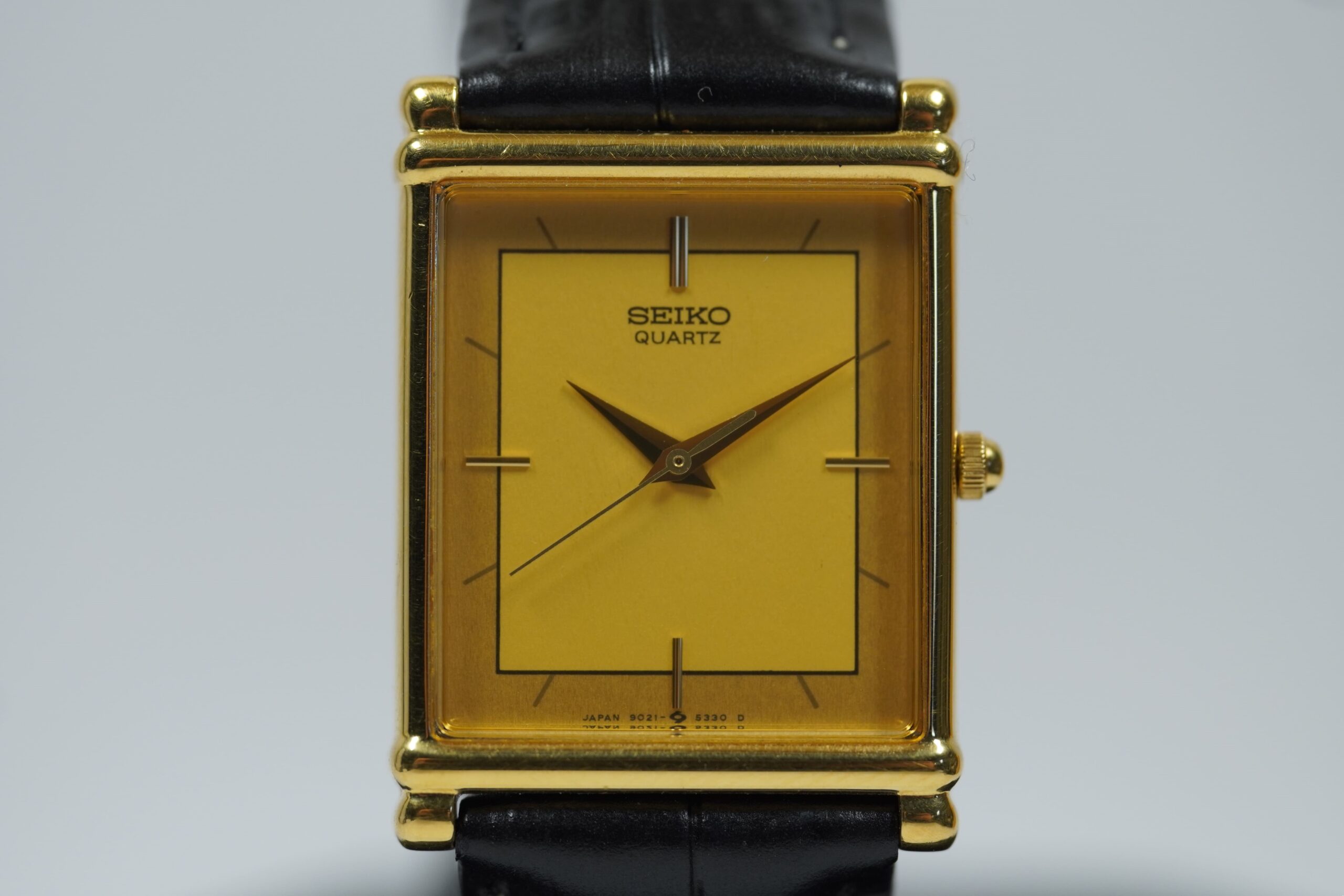 Seiko 9021-5270 Stainless steel Champagne | Dealer | EveryWatch