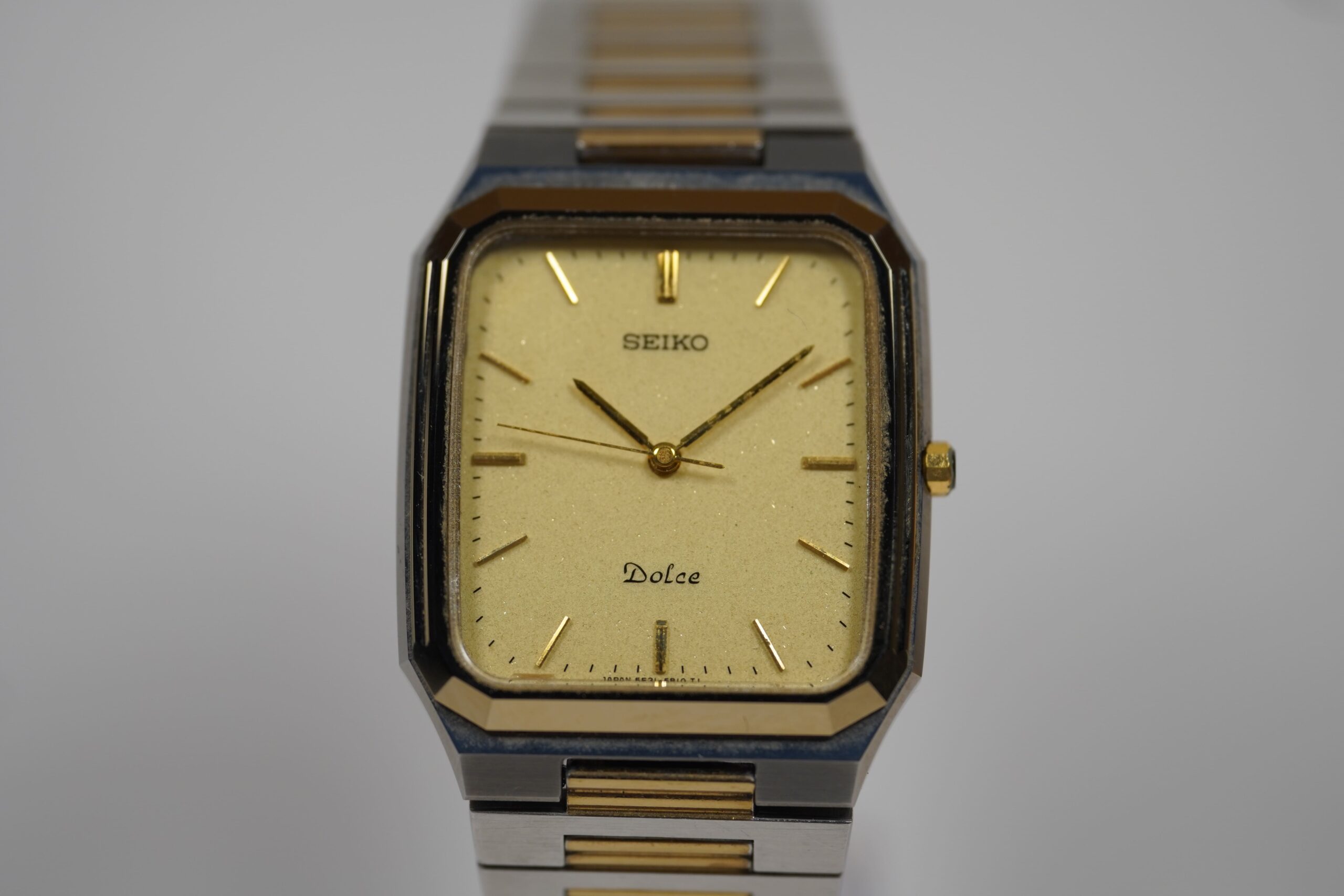 SEIKO DOLCE 5E31-5B00 クォーツ時計 23917849.jpg