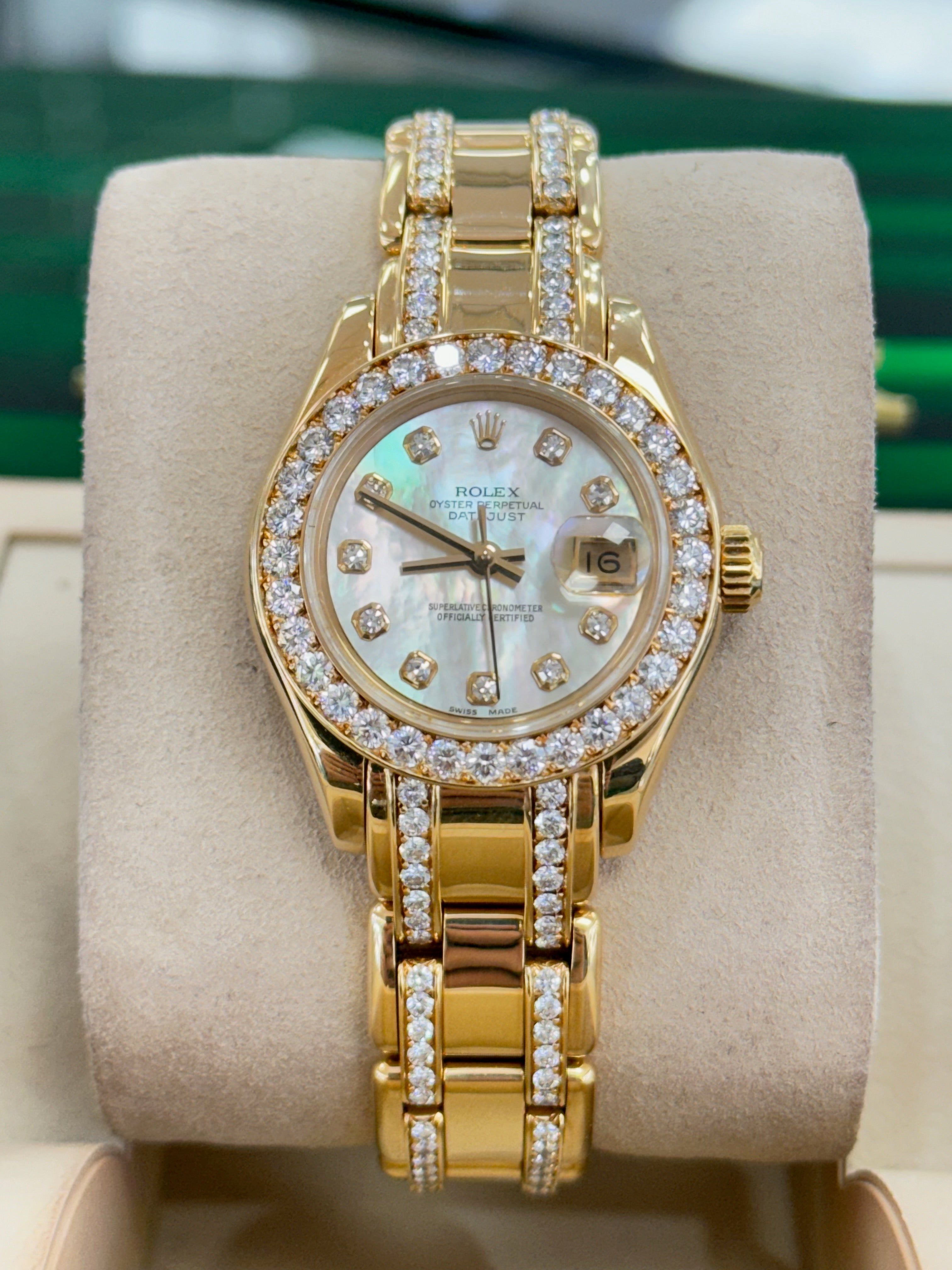 Rolex Pearlmaster 69298 Yellow gold Factory Diamond Mother Of