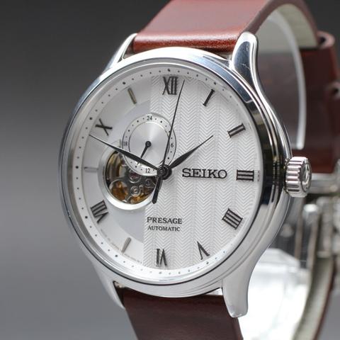 Seiko Presage 4R39-00W0 Stainless steel White Japan | Dealer