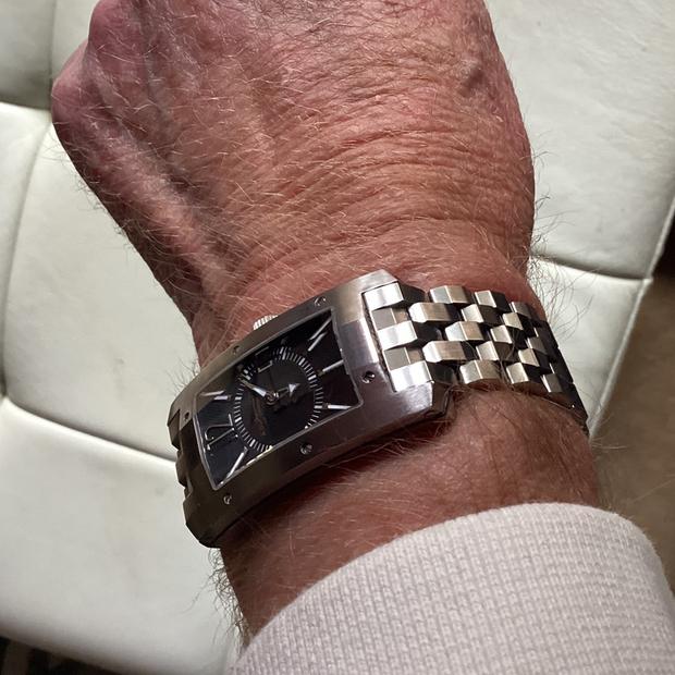 dunhill27079624.jpg