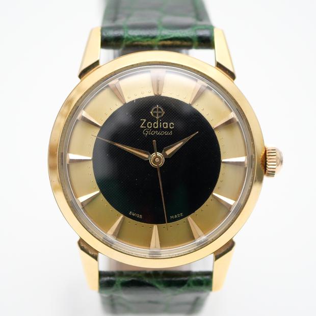 Zodiac 2024 / 1 Yellow gold Black 1960 France | Dealer | EveryWatch