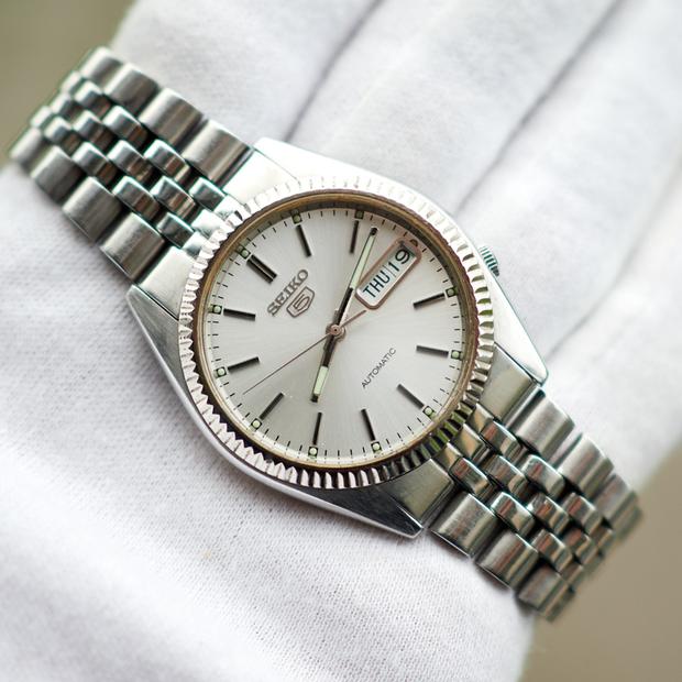 Seiko 5 SNXJ89 Stainless steel Silver 2000 Germany | Dealer