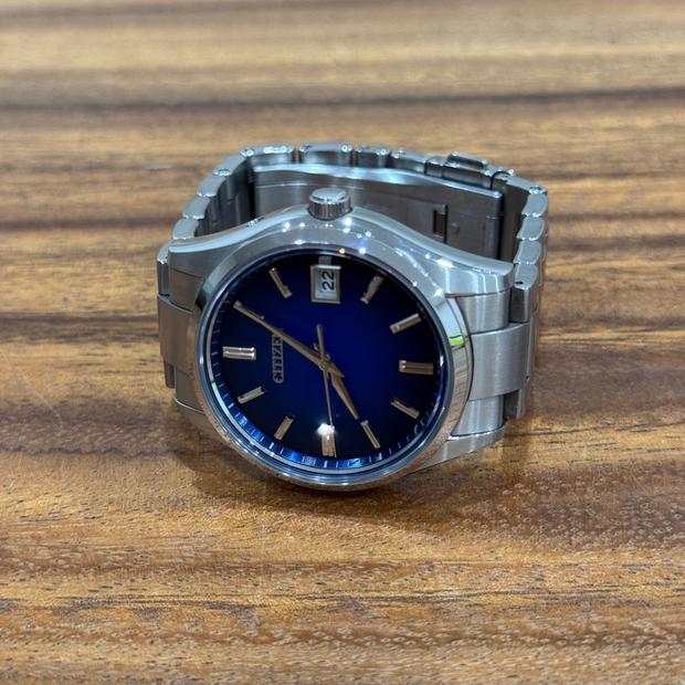 Citizen AQ4000-51L Stainless steel Blue Canada | Dealer | EveryWatch