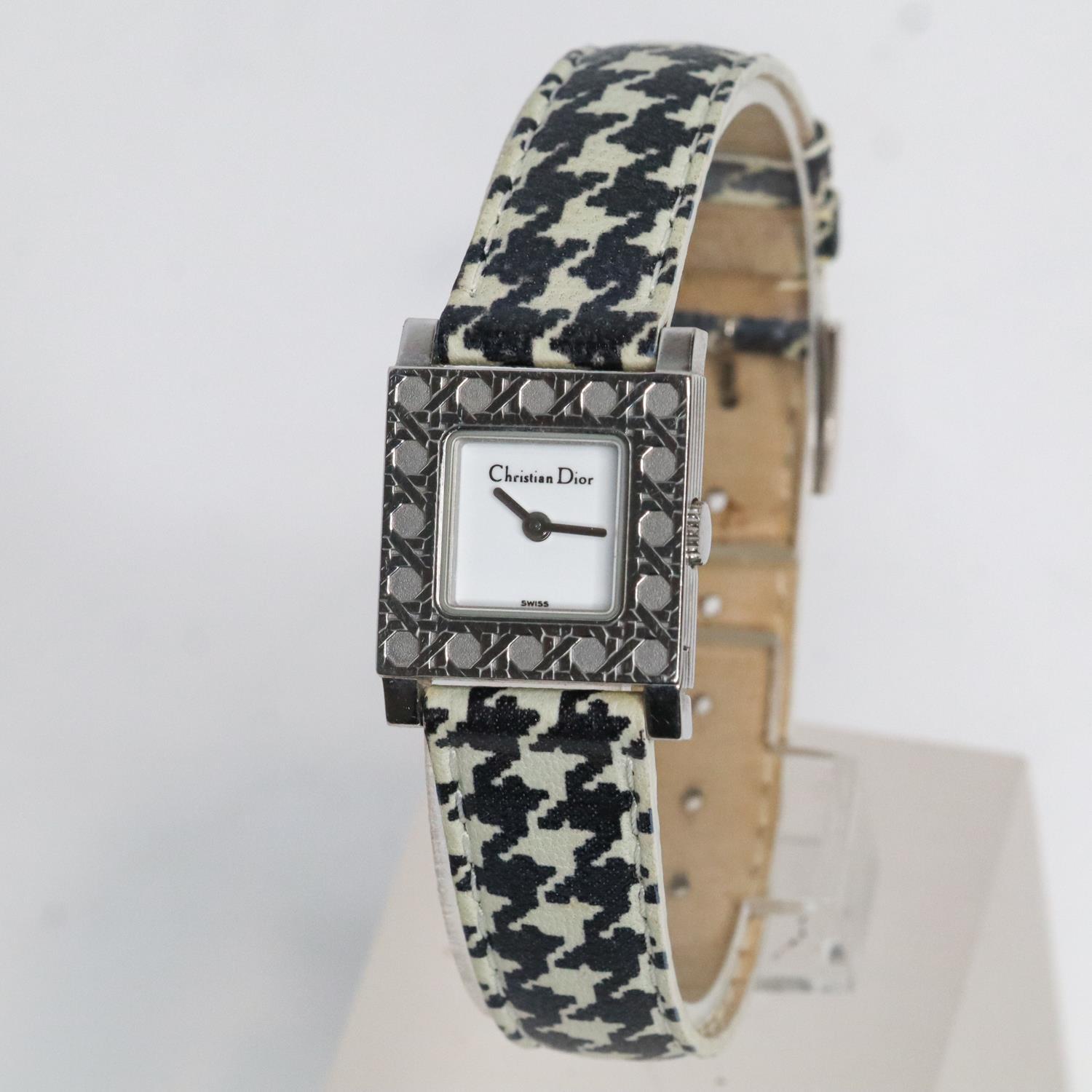 dior-d60-10928585457.jpg