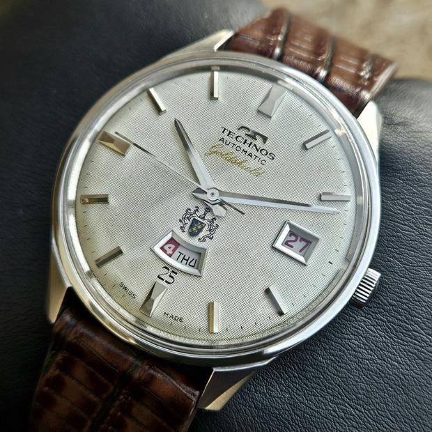 technos29020078.jpg
