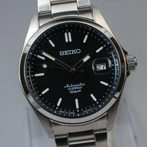 Seiko 4R35-03Y0 Stainless steel Black | Dealer | EveryWatch
