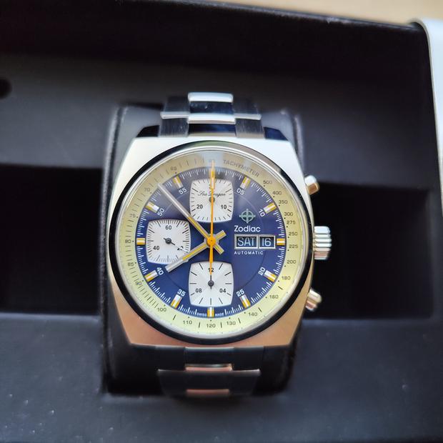 Zodiac Seadragon Chronograph クォーツ 腕時計 zodiac-sea-dragon30201603.jpg