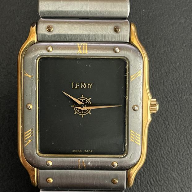 BAUME&MERCIER tank LE ROY 稼働品 Baume & Mercier Le Roy Tank] Is it too small ? : r/Watches