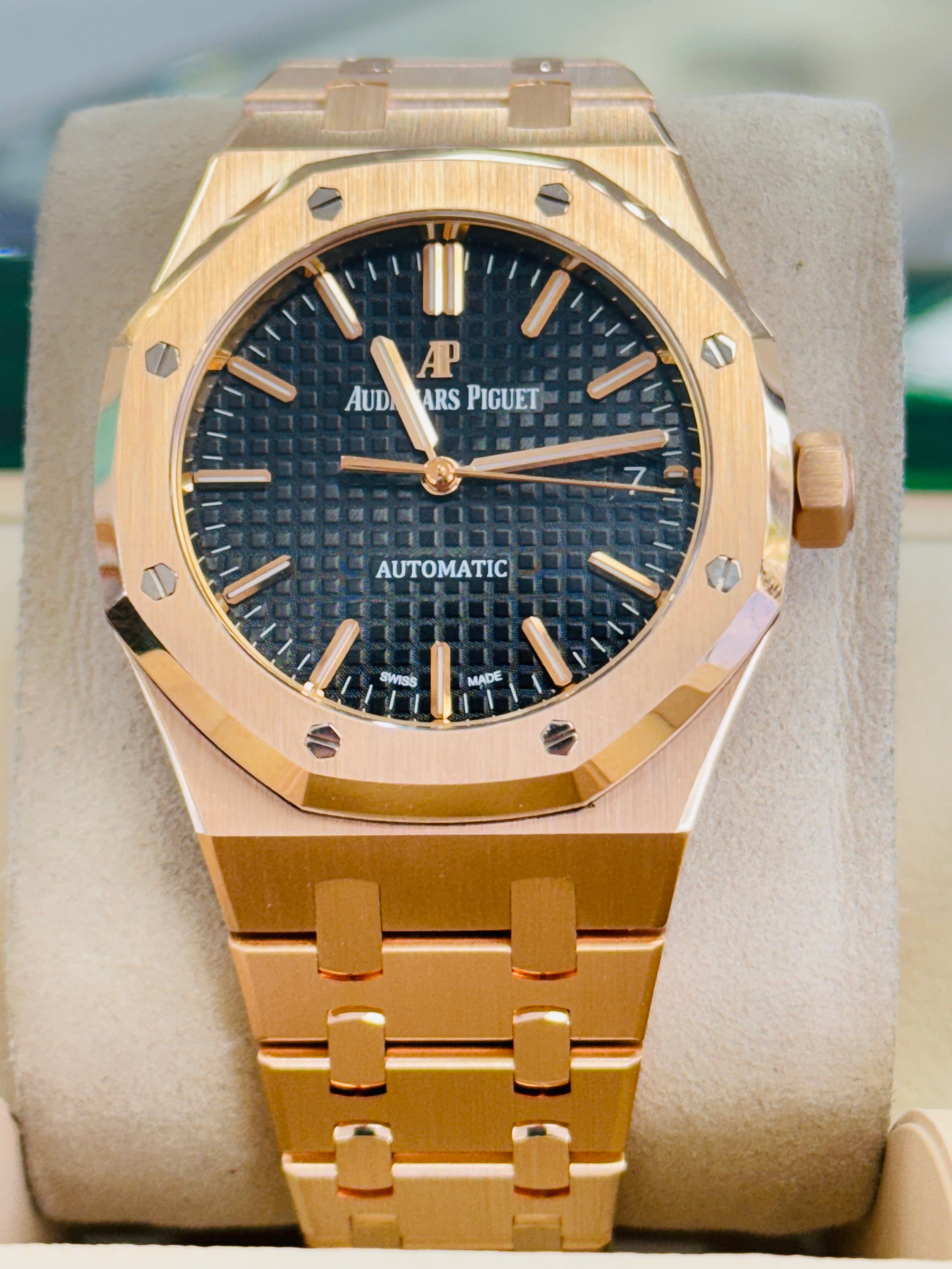 Audemars Piguet Royal Oak 15450OR.OO.D002CR.01 Rose gold Black