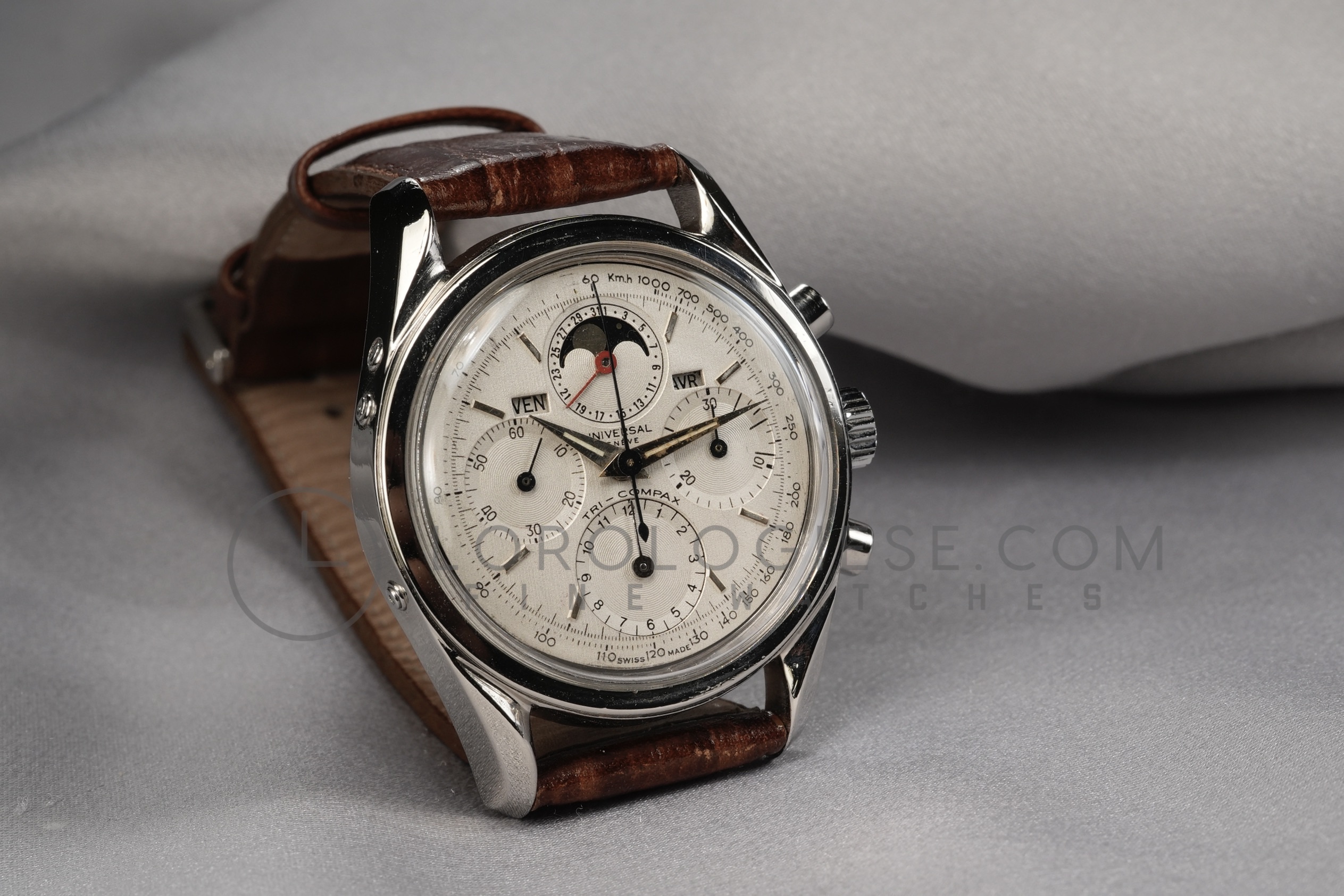 Geneve Tri Compax Hodinkee Universal Geneve Tri Compax Proantic