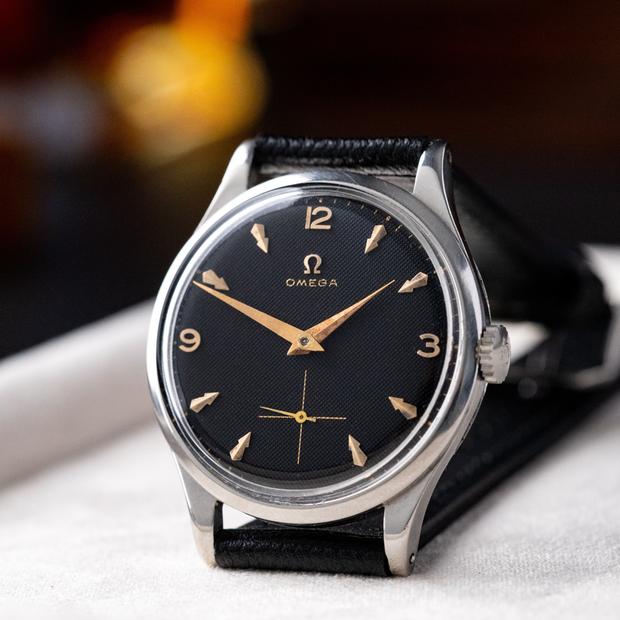 Omega Classic 2609-3 Stainless steel Black 1954 Poland | Dealer