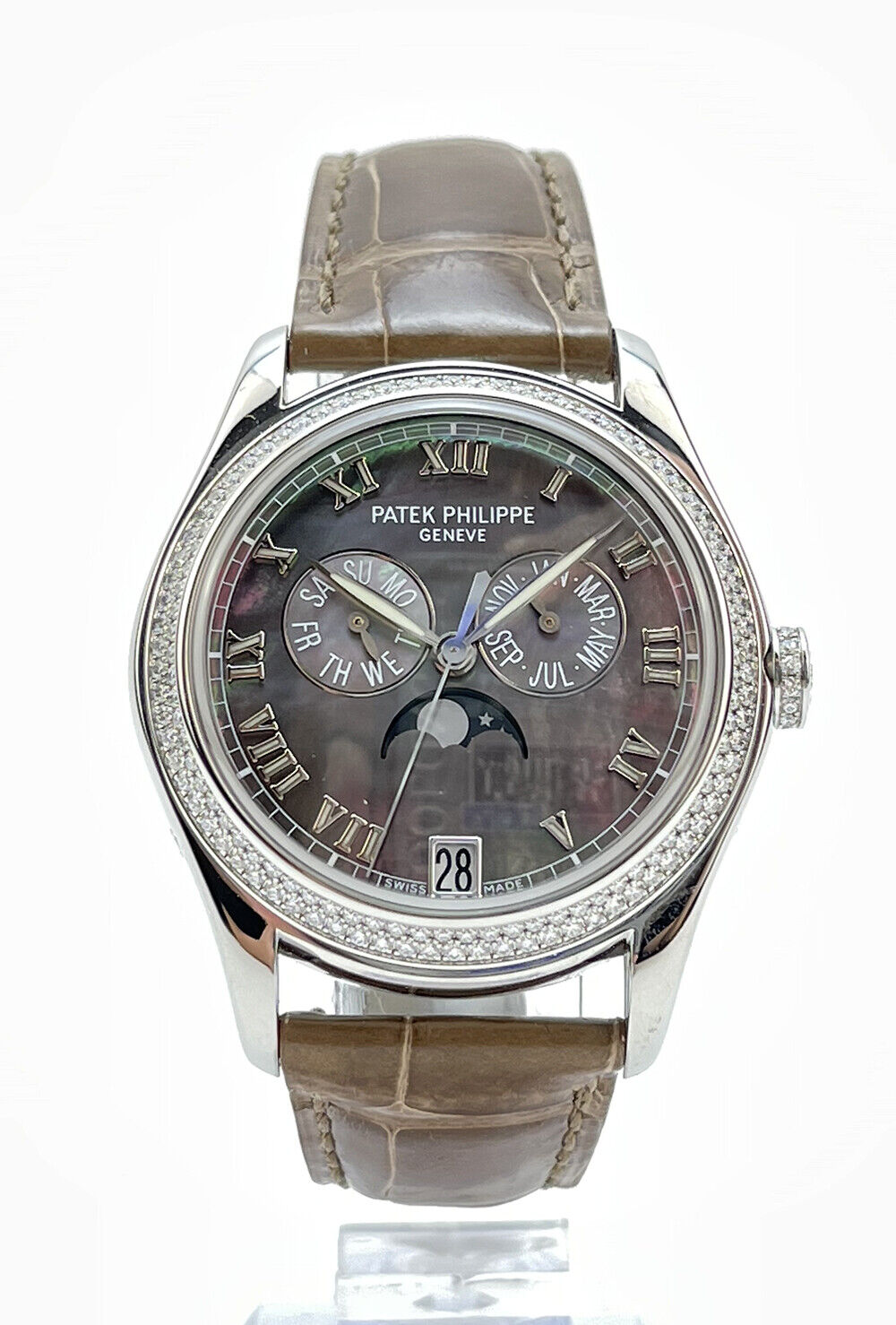 Patek Philippe Annual Calendar 4936G-001 White gold Black Hong