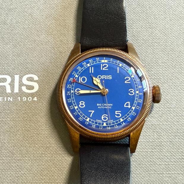 oris-big-crown-pointer-date-01