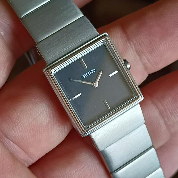 noyocc様 Seiko 1N00-6J40 Stainless steel Black 1995 | Dealer | EveryWatch