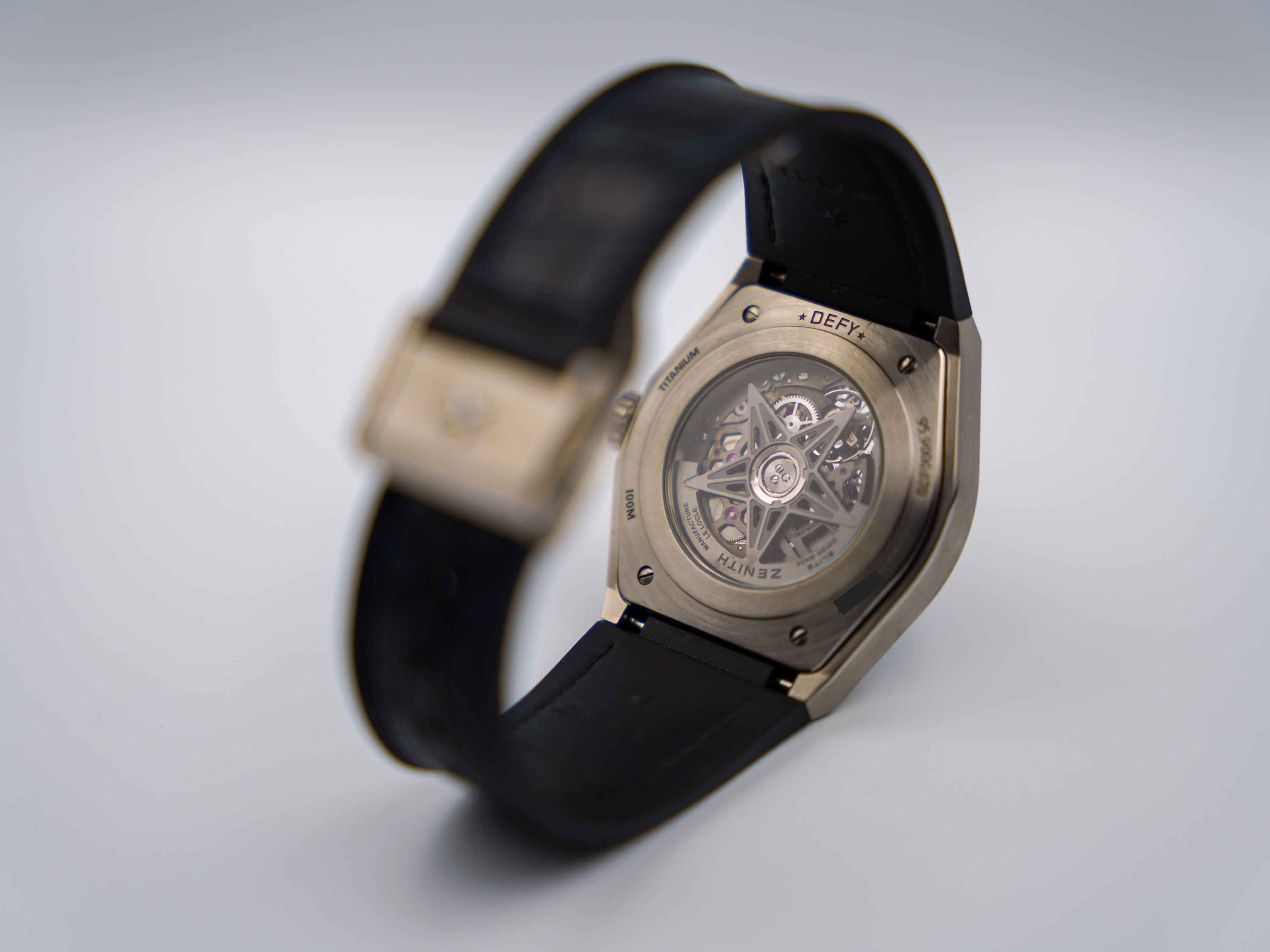 あお　0409 Zenith Defy Classic Titanium Blue Dial & Leather Strap