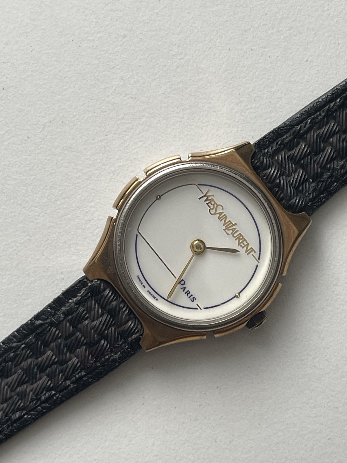 Yves Saint Laurent 2200-229789 Stainless steel White 2025 United