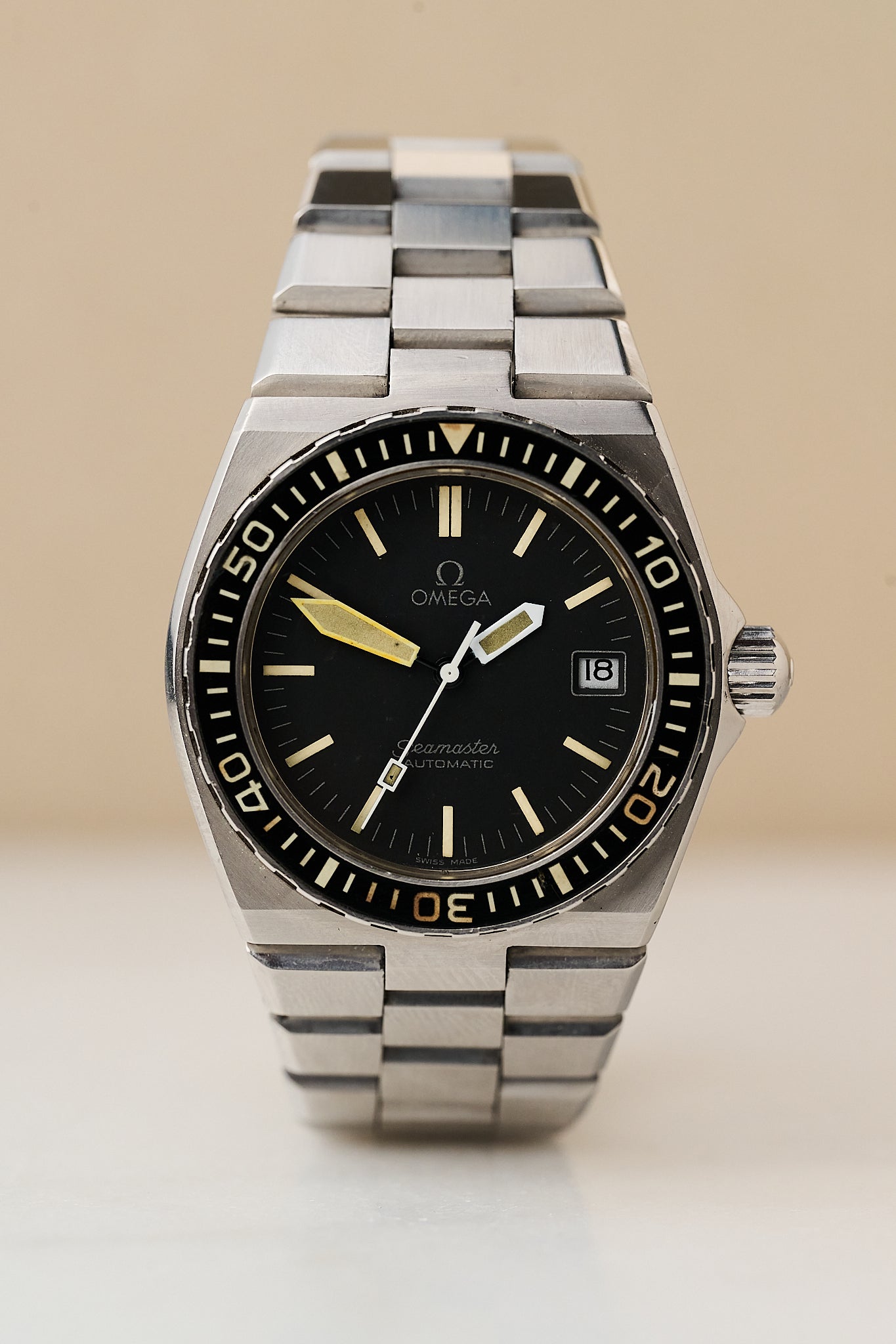 Omega Seamaster 166.0251 Stainless steel Black 1978 United Kingdom