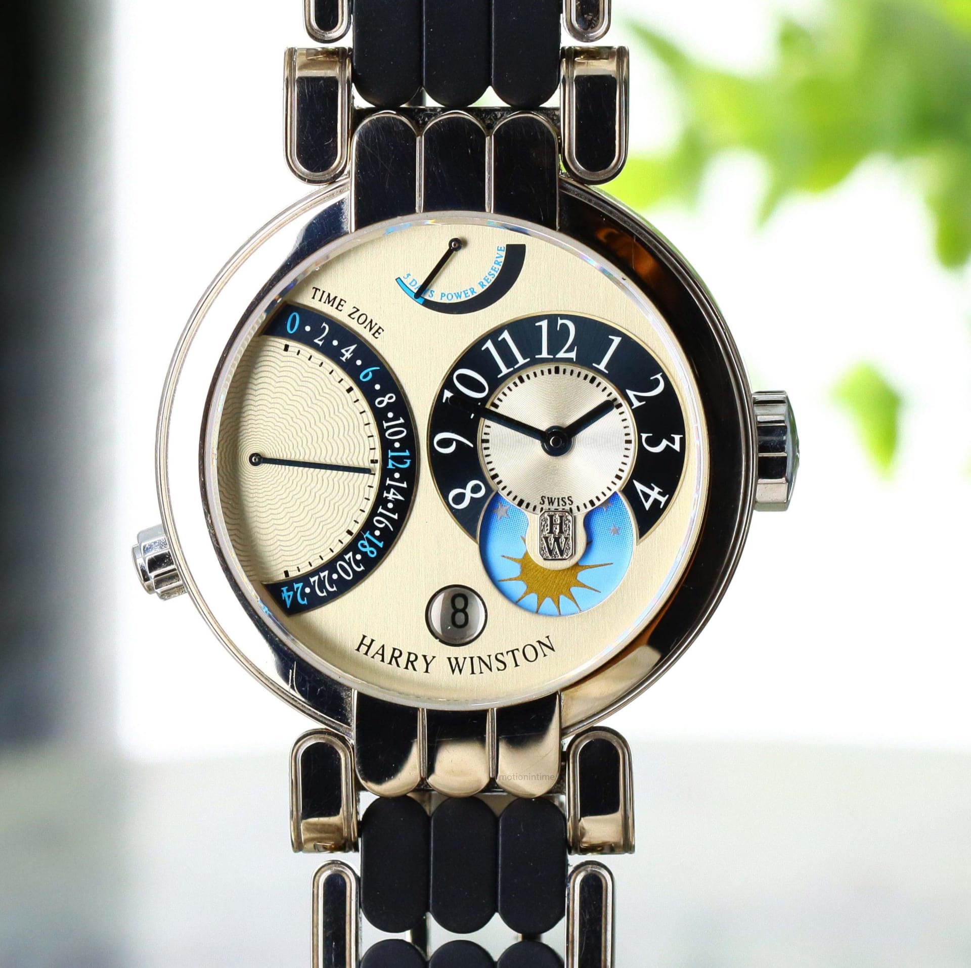 Harry Winston Premier Excenter Time Zone 200-MMTZ39W 18k white