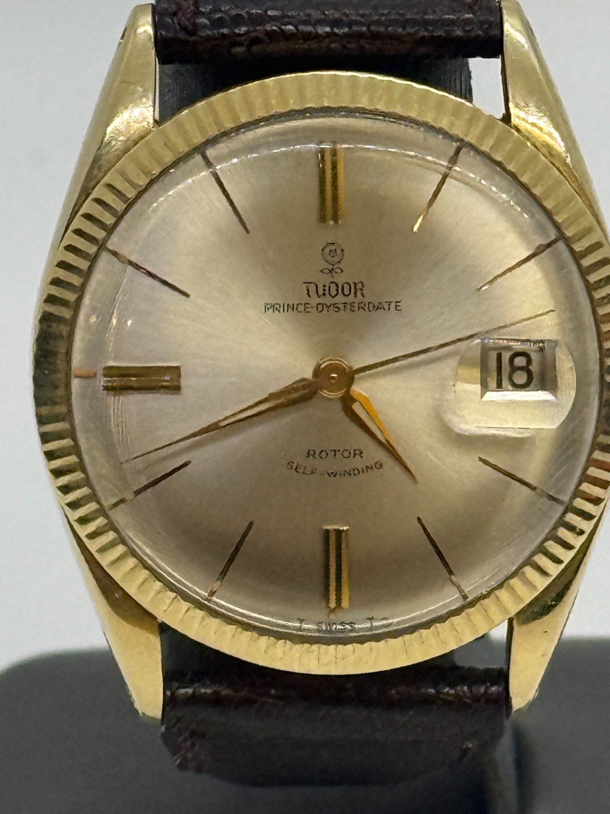 Tudor Prince 7964 Stainless steel Champagne 1960 | Dealer | EveryWatch