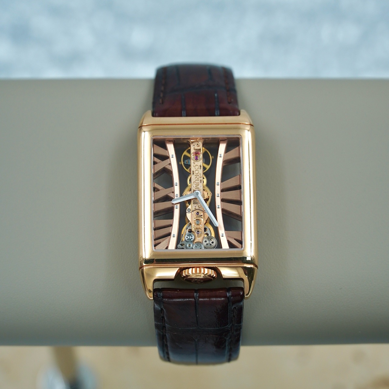 Corum Lion Heart 36.800.10 H25 Palladium White 1990 Switzerland