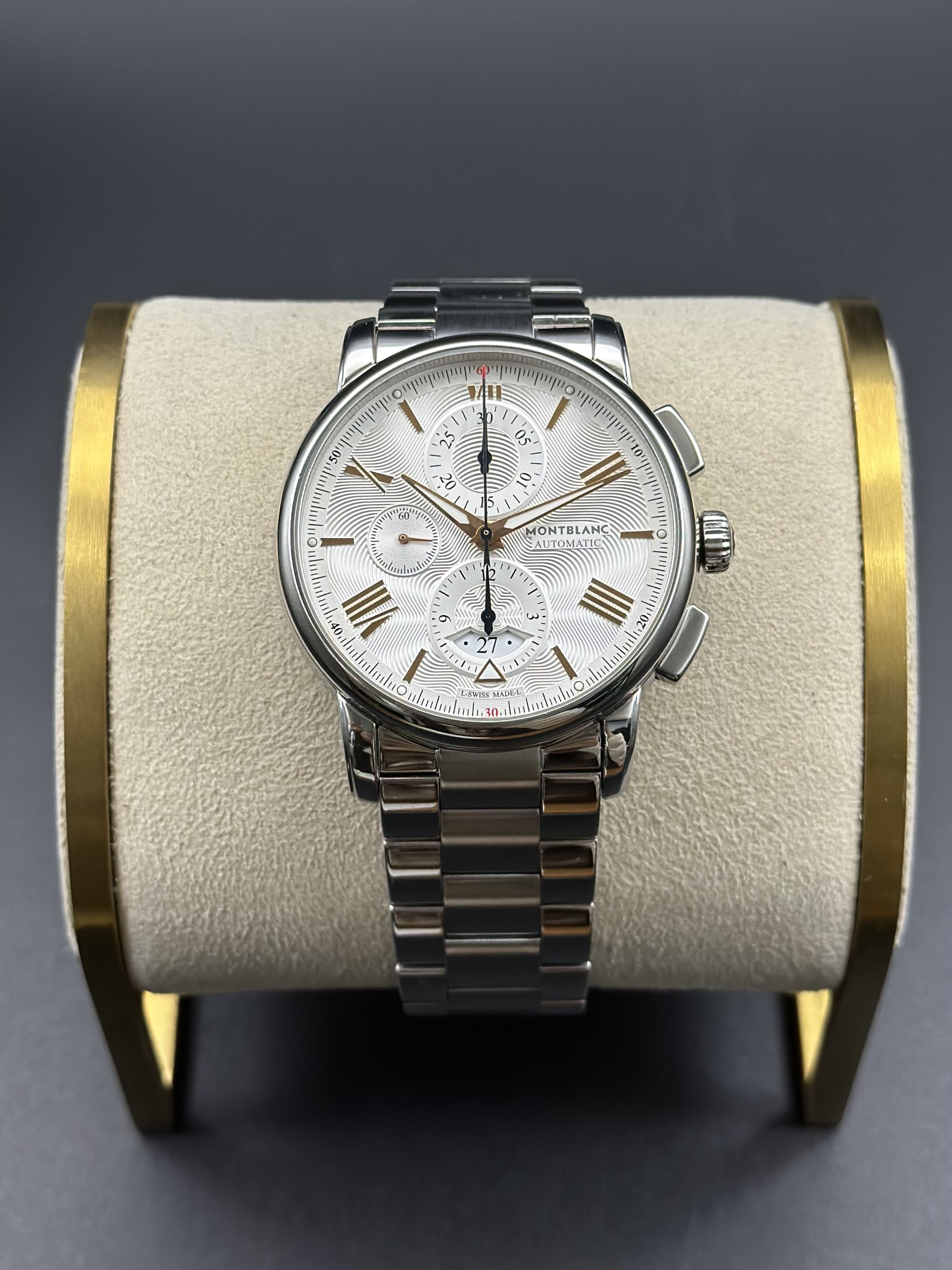 Montblanc Summit 7045 Stainless steel Black | Dealer | EveryWatch