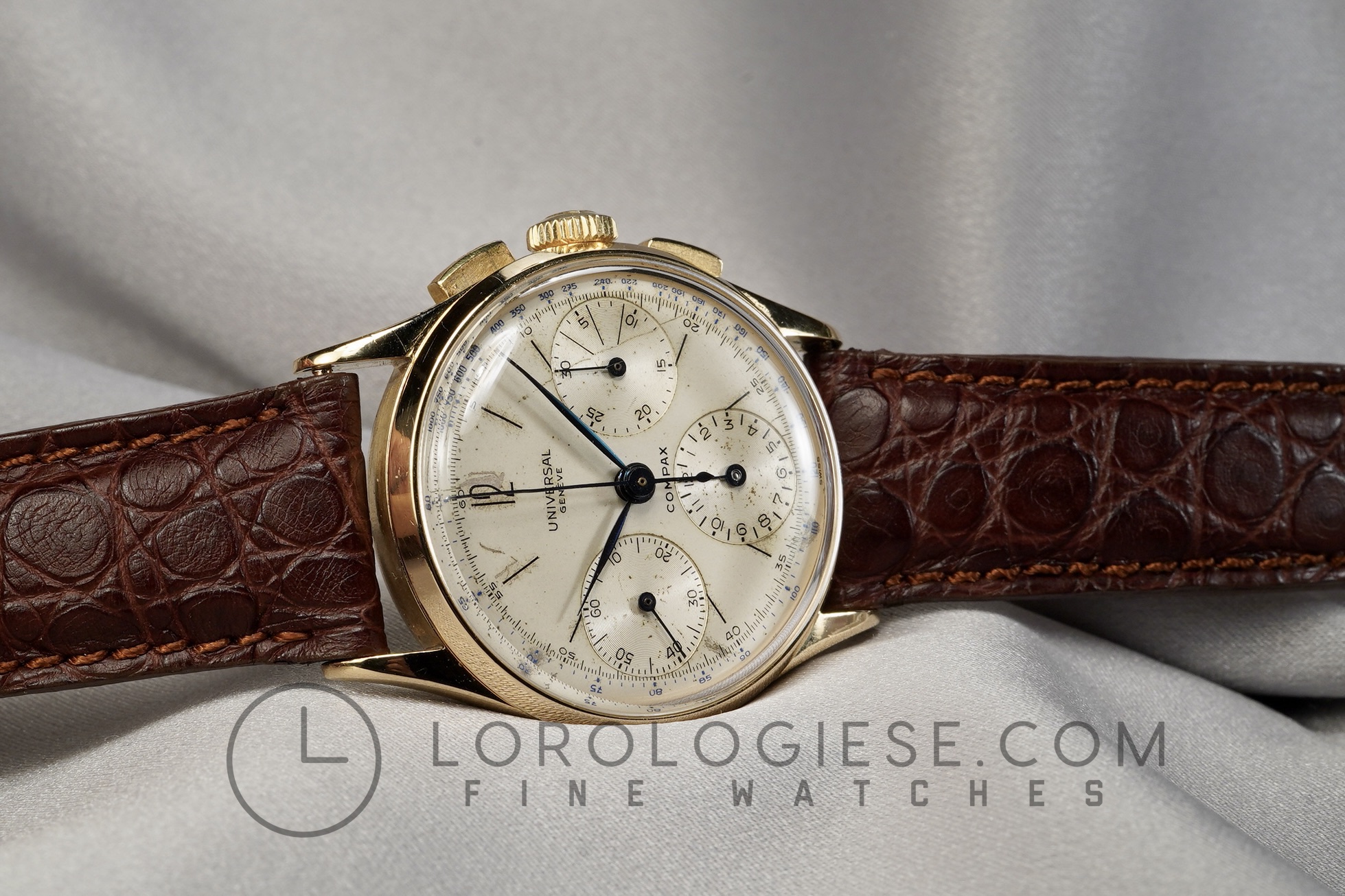 Universal Genève 142164/03 18k yellow gold White Austria | Watches
