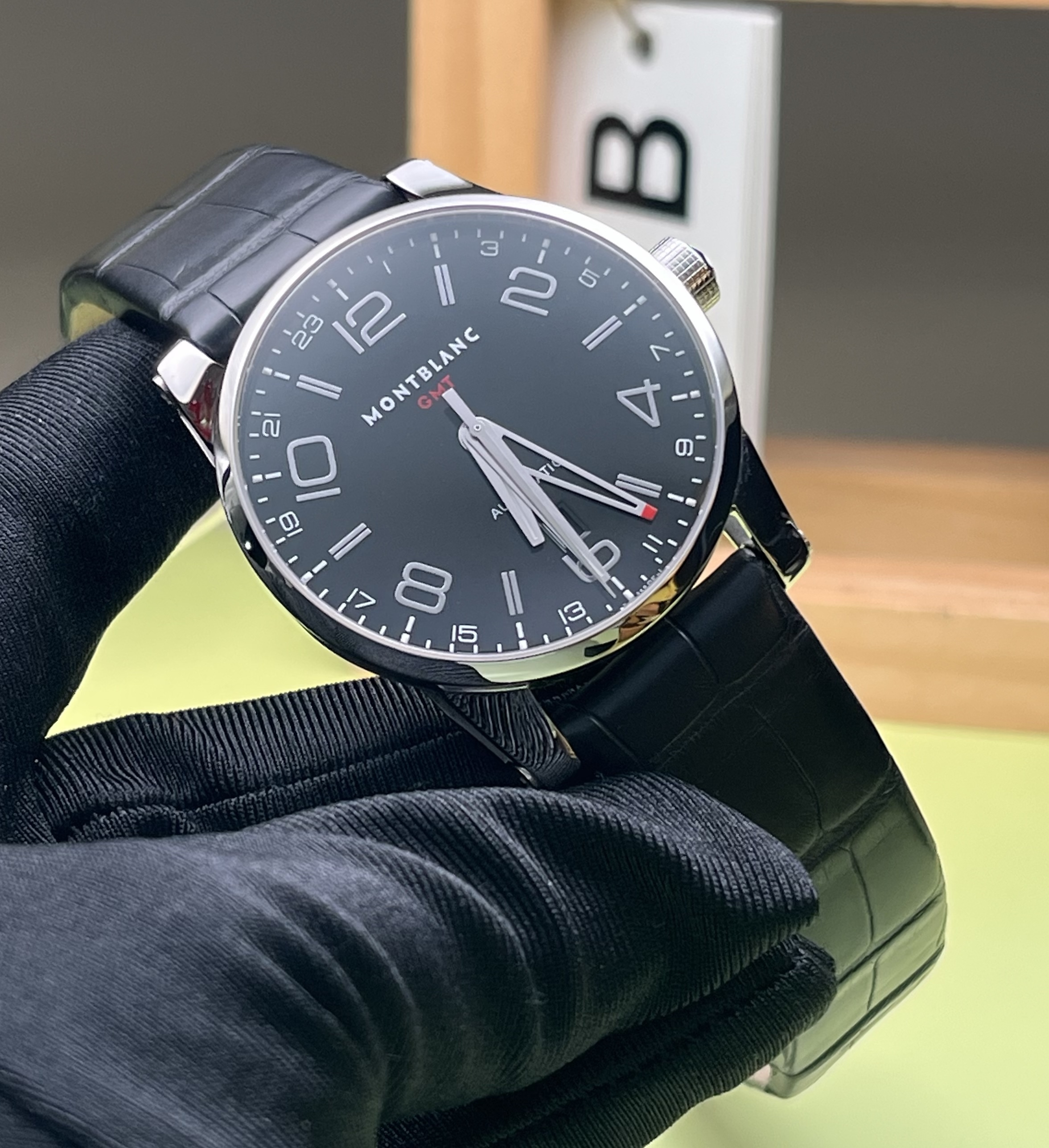 Montblanc 4810 Collection 4810 Yellow gold and Stainless steel
