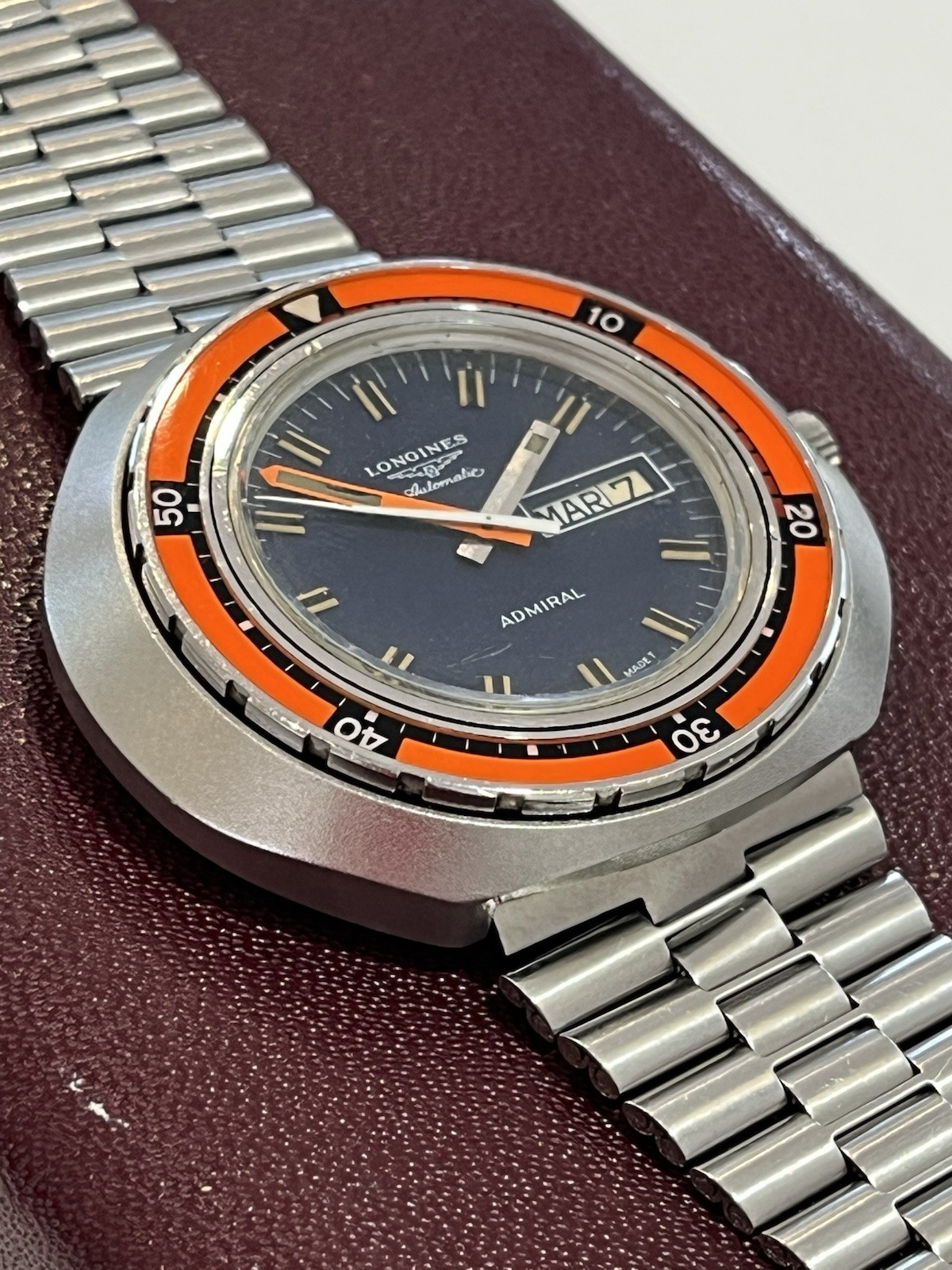 Longines Admiral 8557 Stainless steel Black 1970 Italy | Dealer