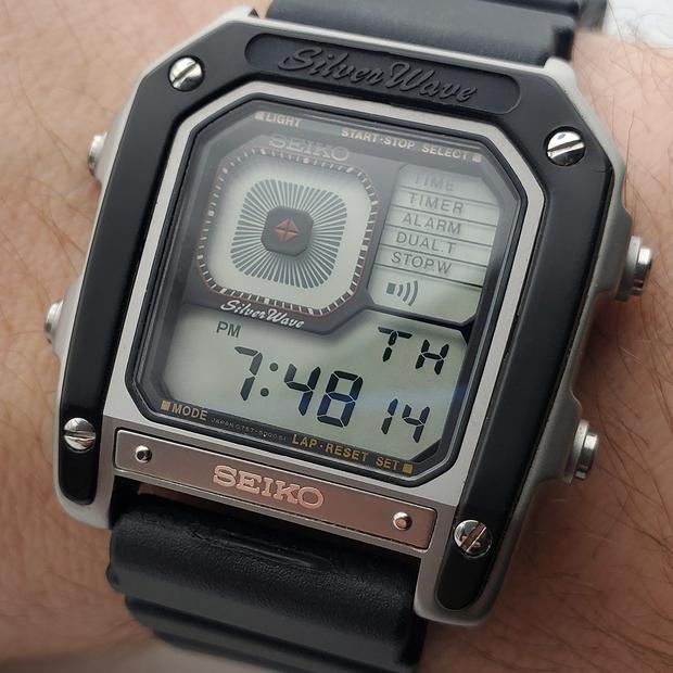 Seiko G757-5020 Stainless steel Black Canada | Dealer | EveryWatch