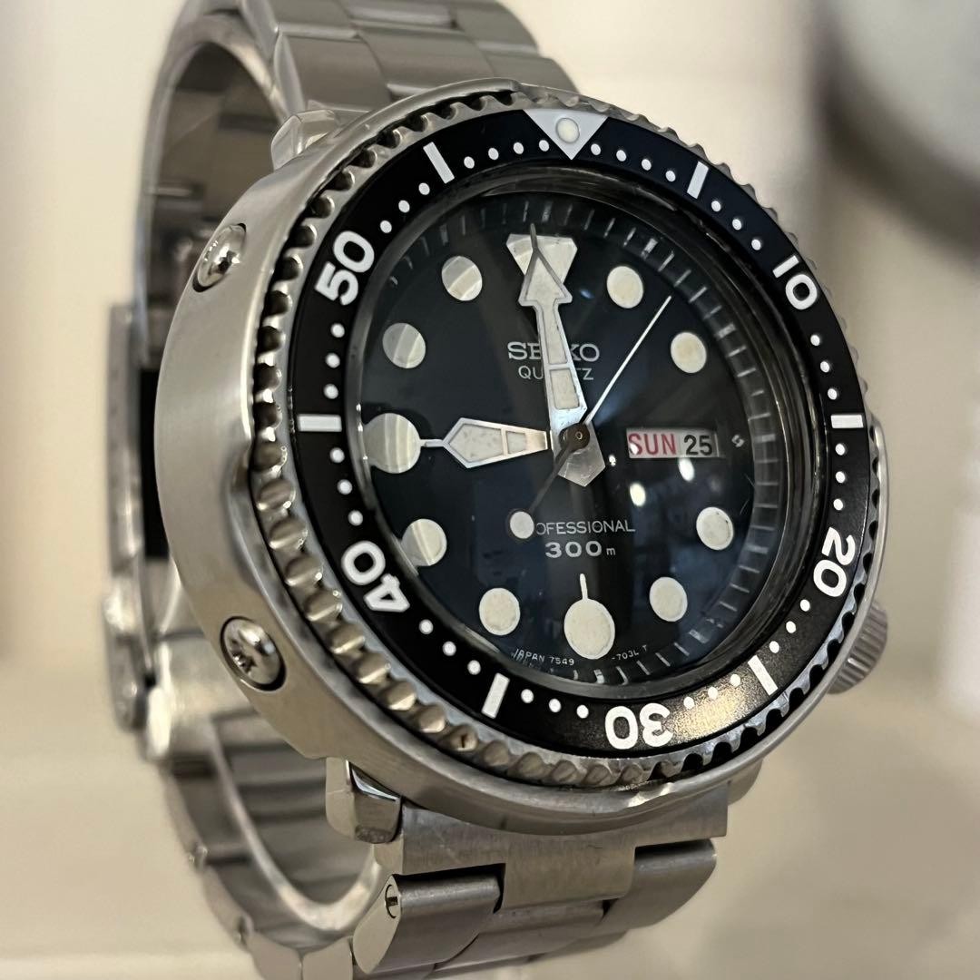 Seiko Prospex Divers 7549-7010 Stainless steel Black 1982 United