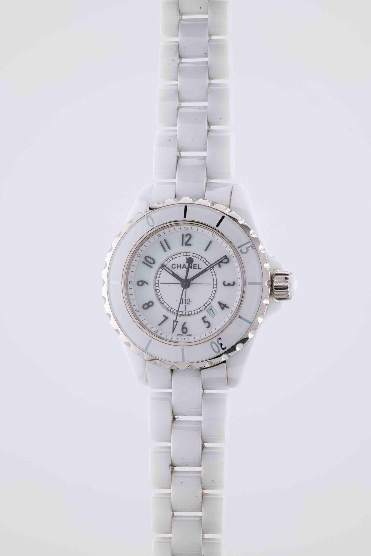 Chanel J12 H7481 Ceramic White | Dealer | EveryWatch