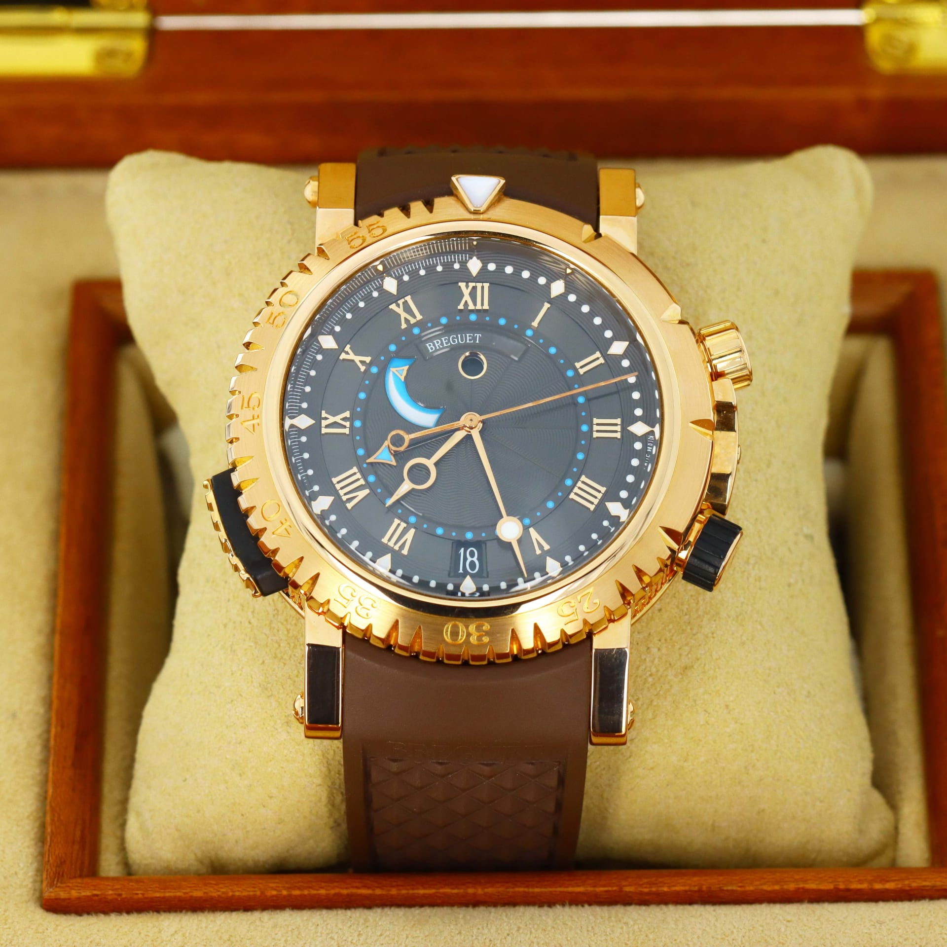 Breguet Marine 5847BR/Z2/5ZV Rose gold | Dealer | EveryWatch