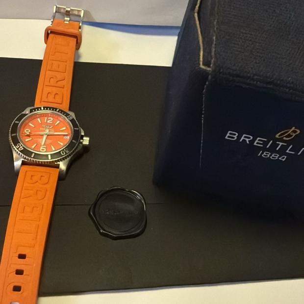 Breitling Superocean A17316D71O1S1 Stainless steel Orange | Dealer