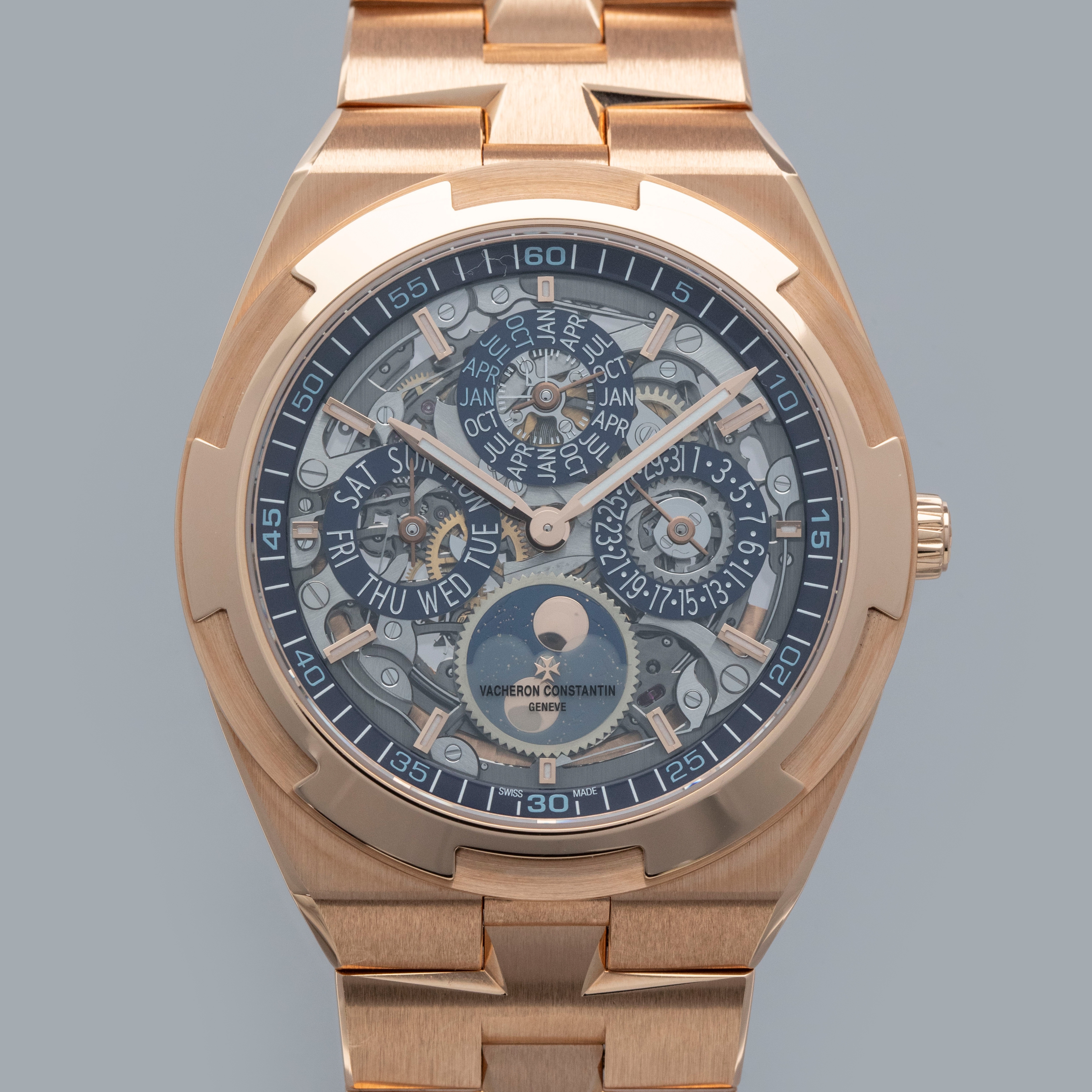 Vacheron Constantin Overseas 47040/B01A-9094 Stainless steel Black