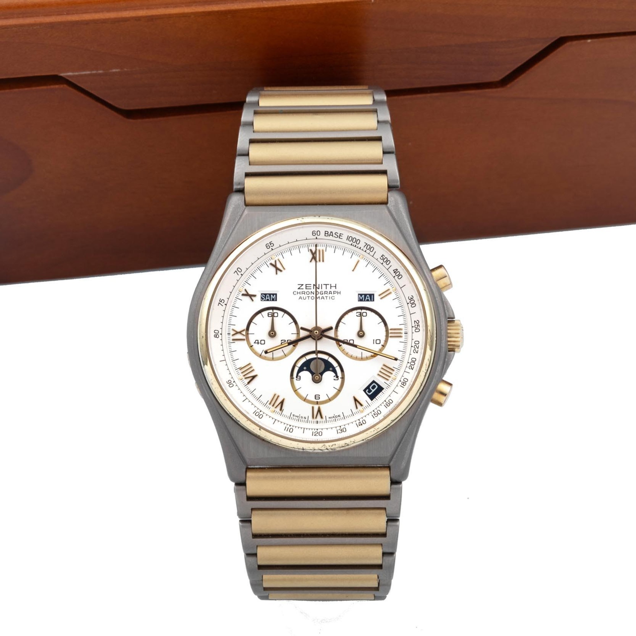 Zenith A6621 Yellow gold Golden 1965 | Dealer | EveryWatch