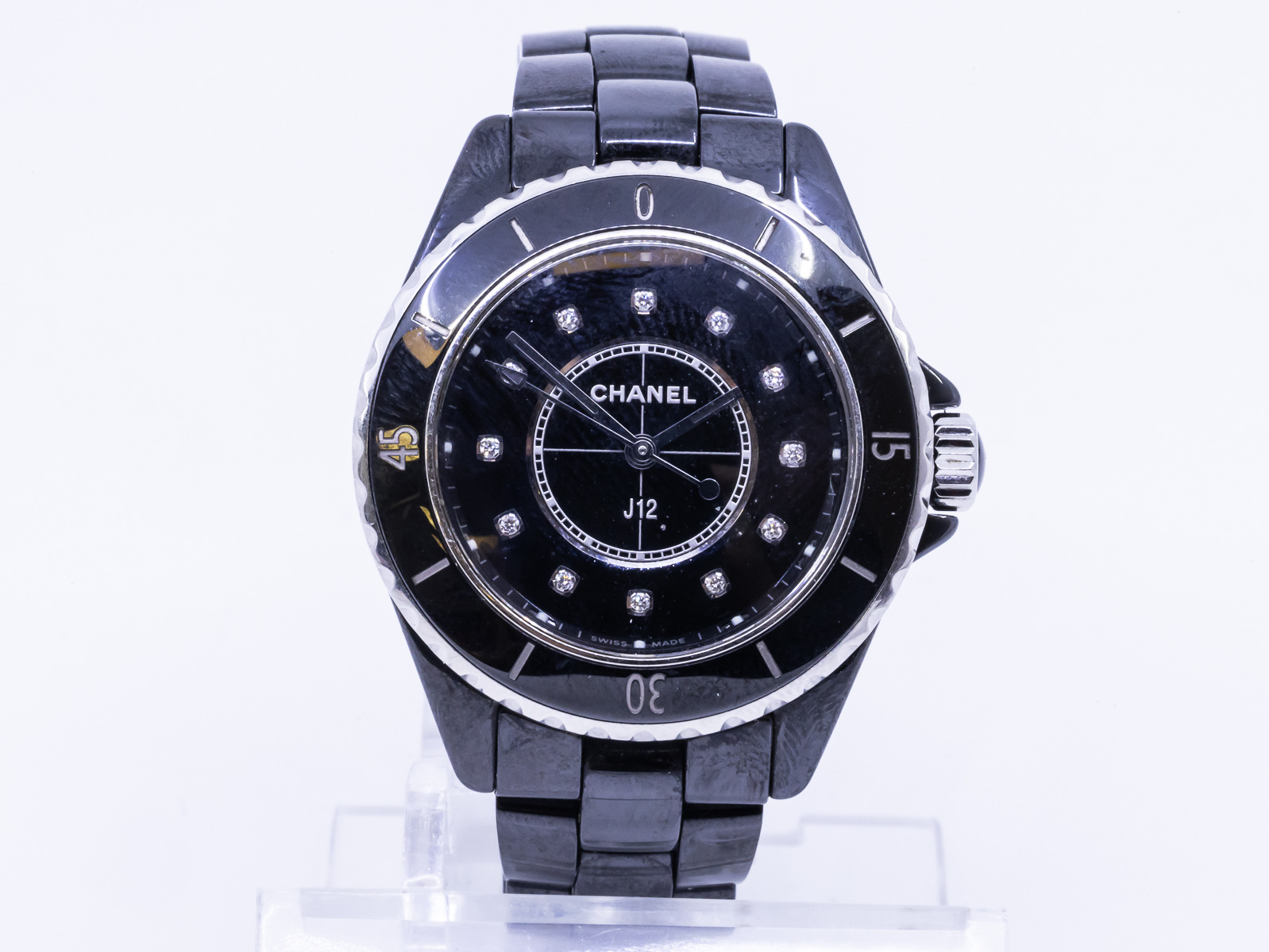 シャネル Chanel J12 H5705 Ceramic White | Dealer | EveryWatch