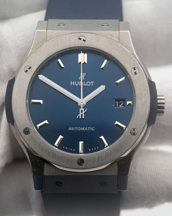 Hublot Classic Fusion 521.NX.6670.LR.JPN18 Titanium Blue Japan