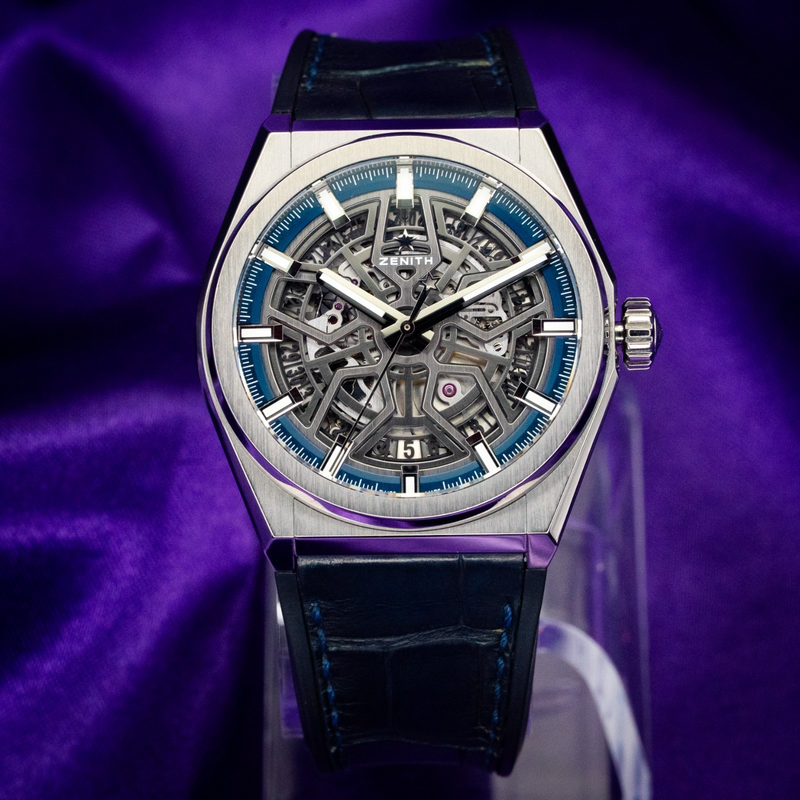 Zenith A6621 Yellow gold Golden 1965 | Dealer | EveryWatch