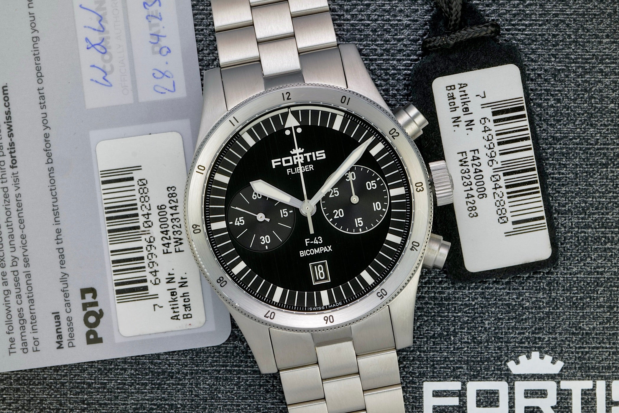 Fortis Flieger 595.18.158.1 Stainless steel Black | Dealer